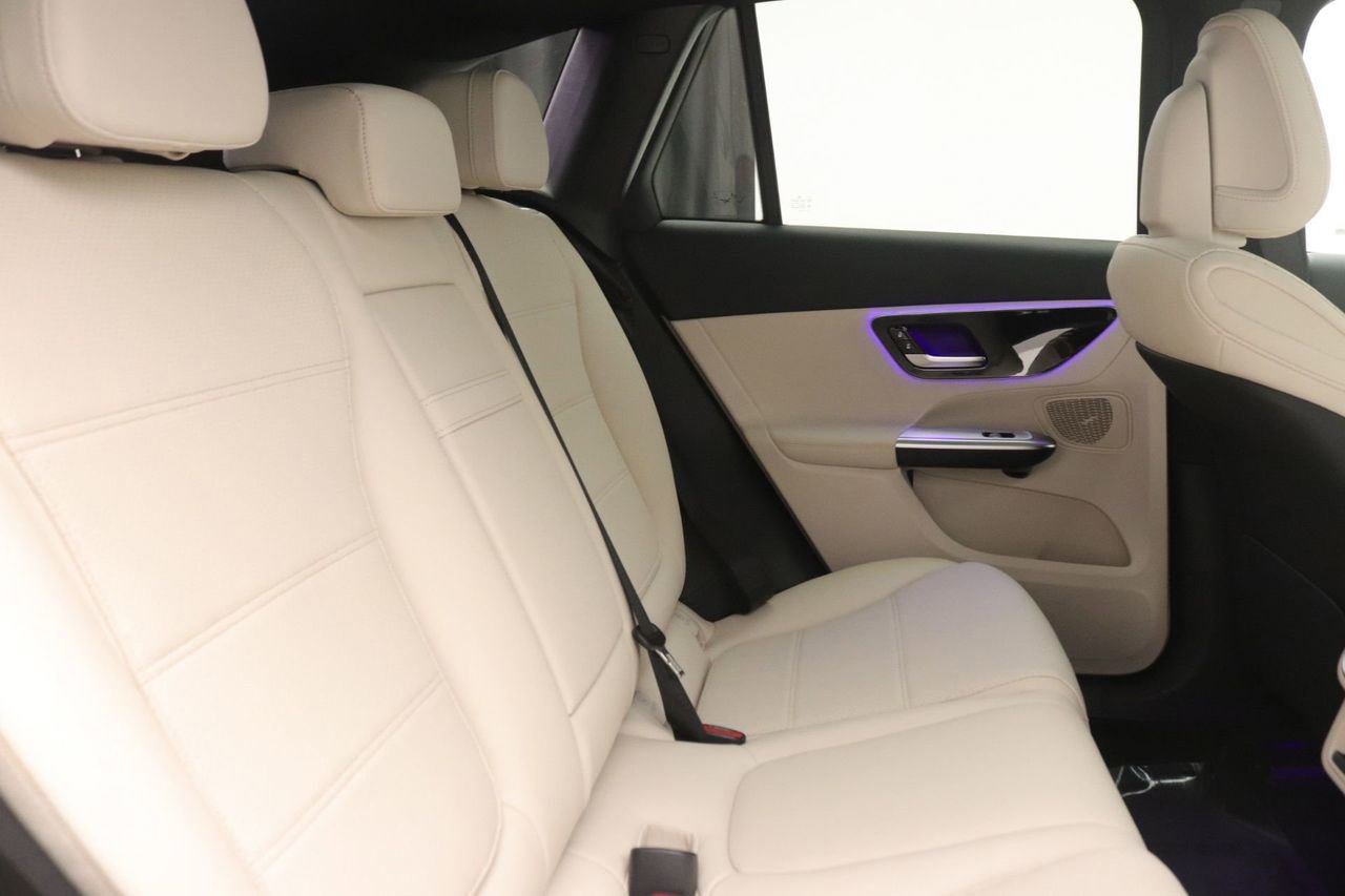 New 2026 Mercedes-Benz GLC 300 image 10