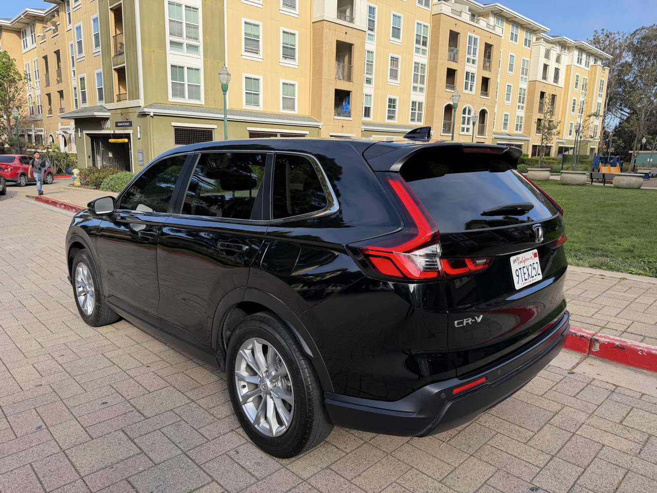 Used 2025 Honda CR-V EX-L image 25