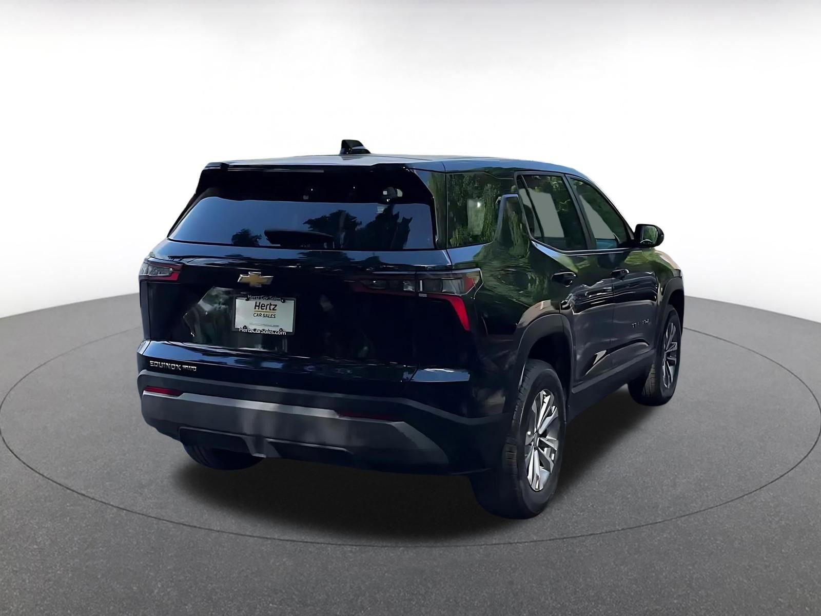 Used 2025 Chevrolet Equinox LT AWD/4WD image 17