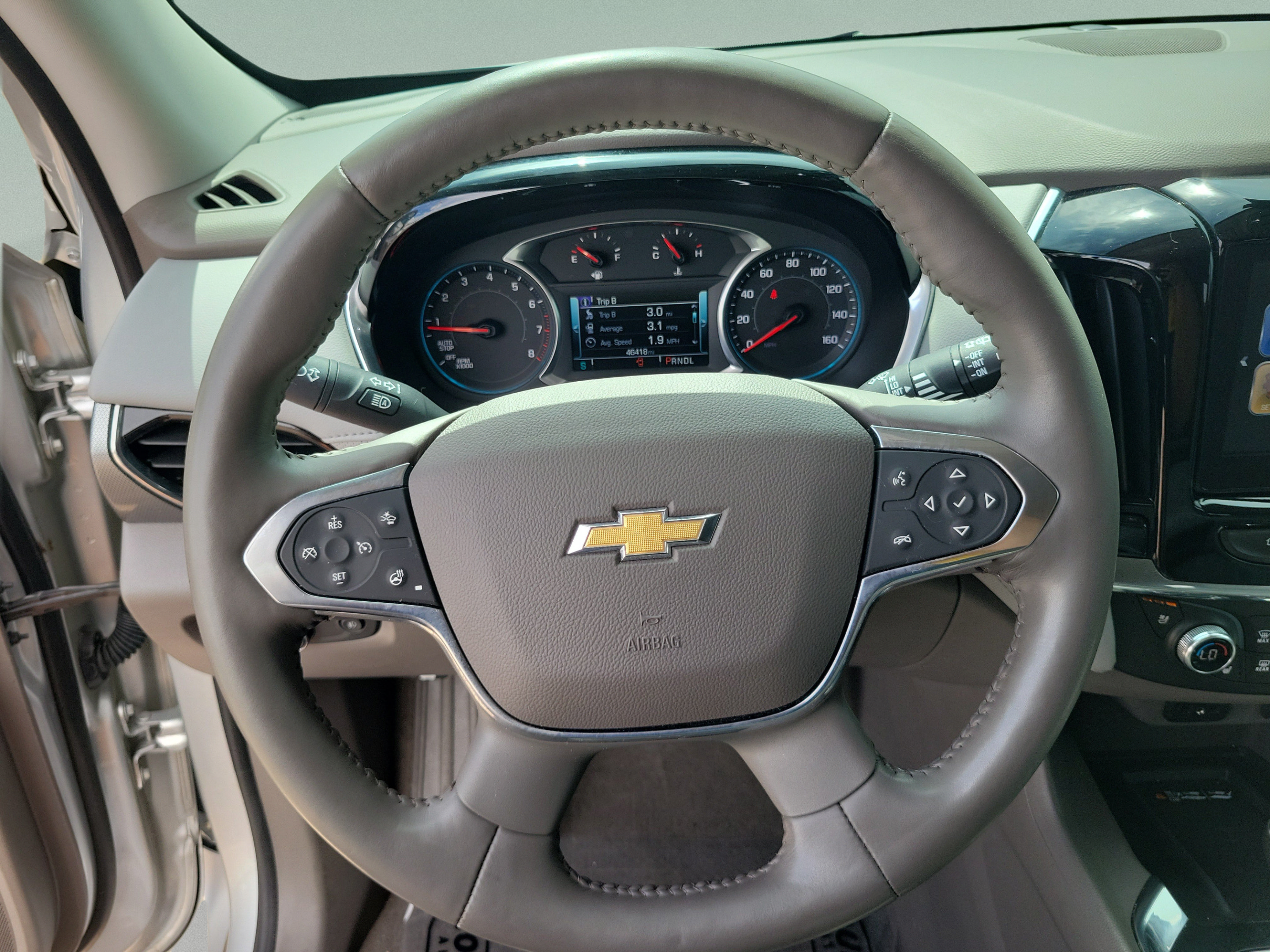 Used 2018 Chevrolet Traverse Premier w/ Driver Confidence II Package FWD image 11