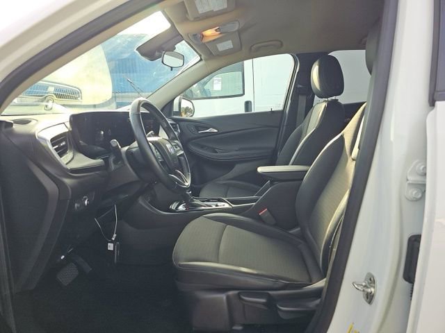Used 2024 Buick Encore GX Preferred FWD image 9