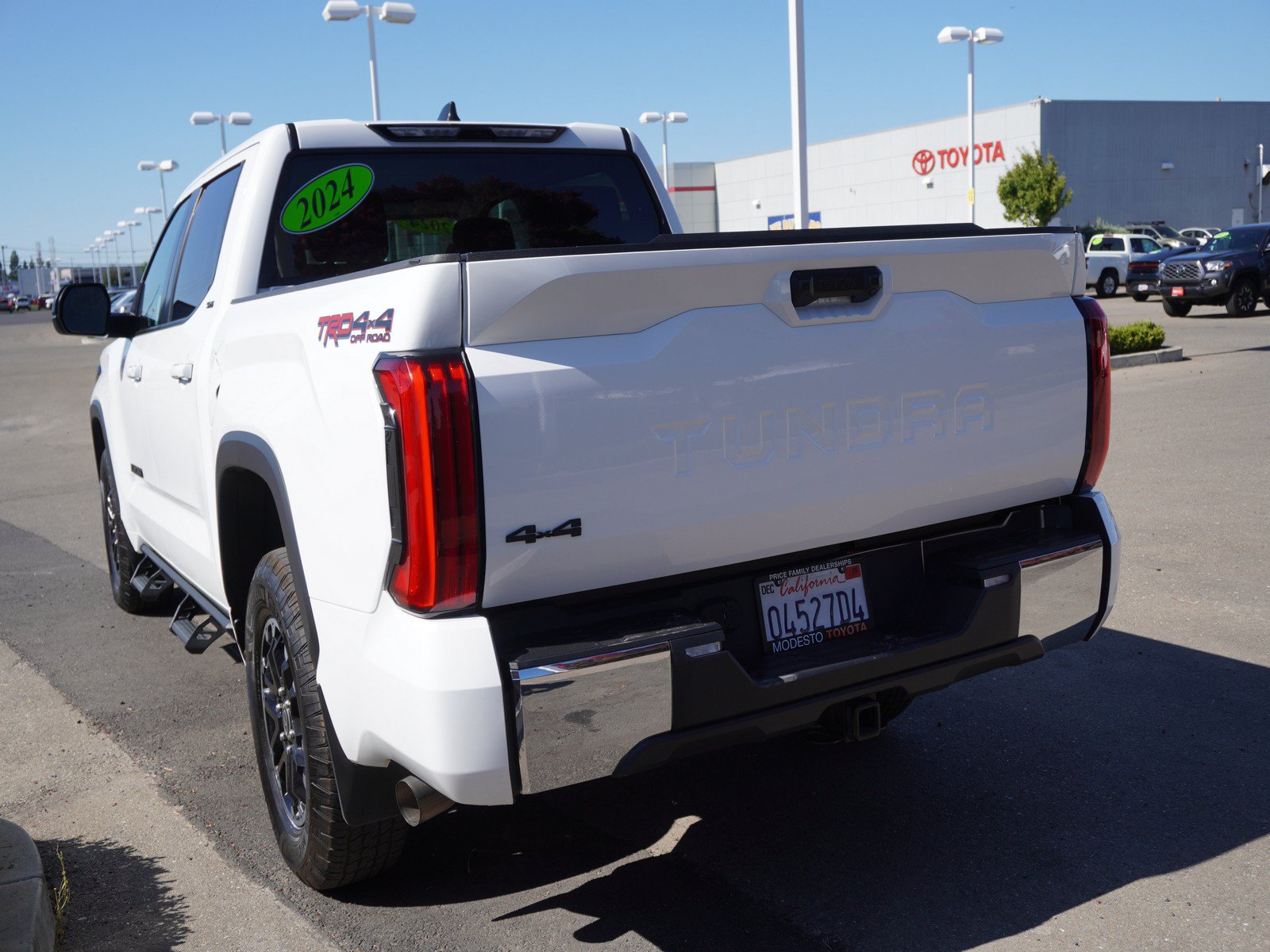 Used 2024 Toyota Tundra SR5 w/ TRD Off-Road Package AWD/4WD image 12
