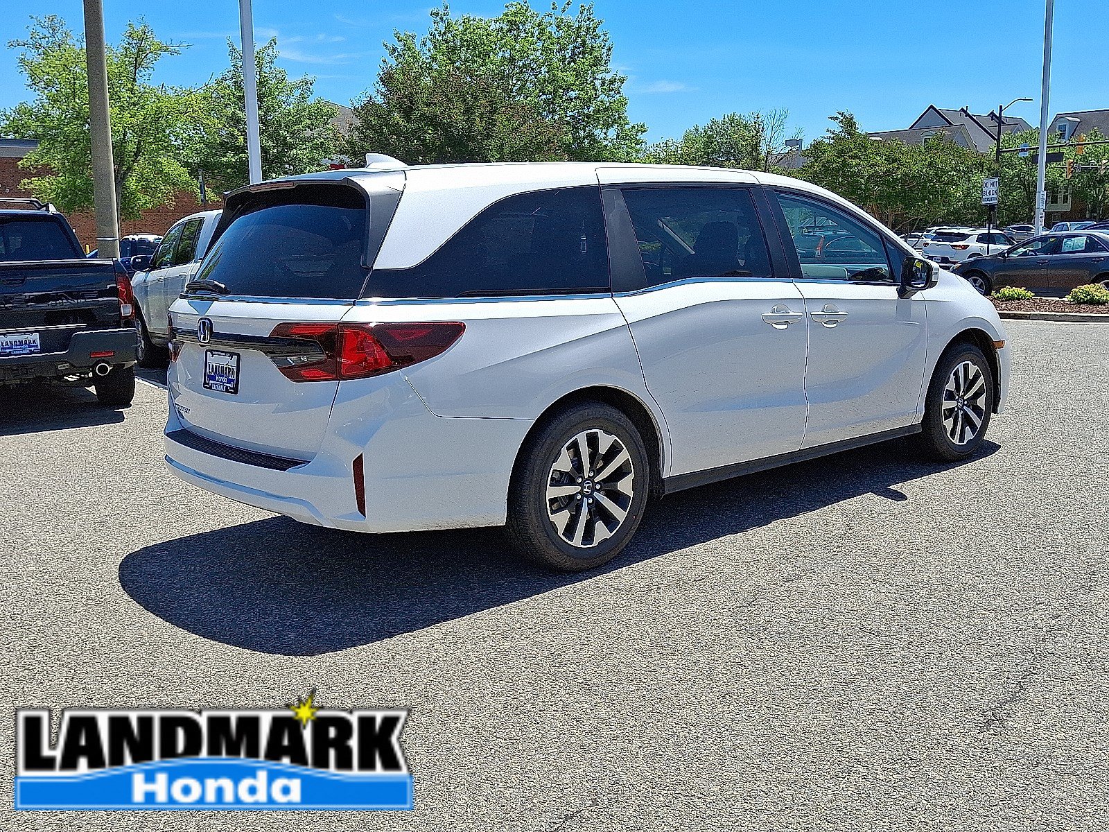 New 2026 Honda Odyssey EX-L image 3