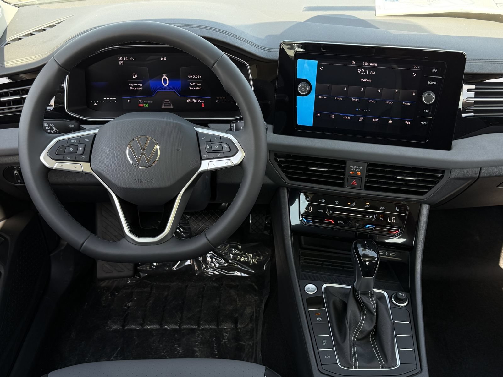 New 2026 Volkswagen Jetta SE FWD image 13