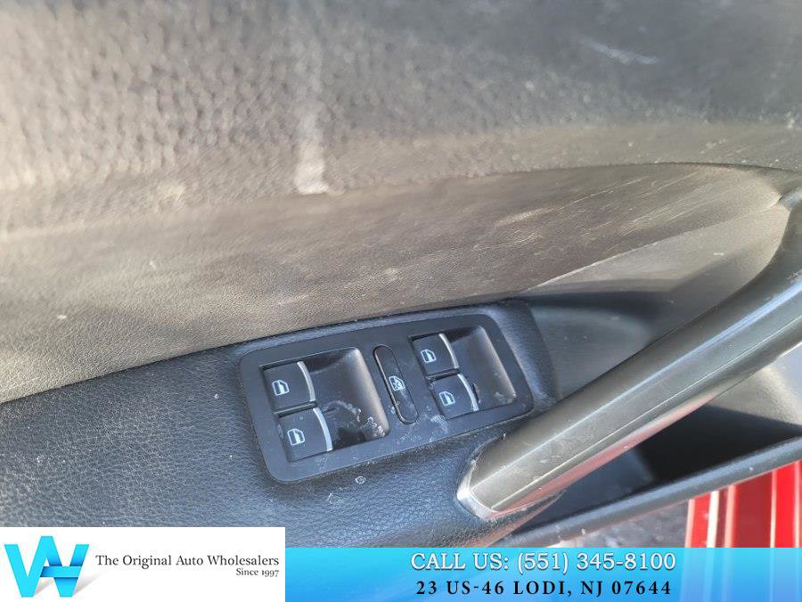 Used 2017 Volkswagen Passat 1.8T SE image 12