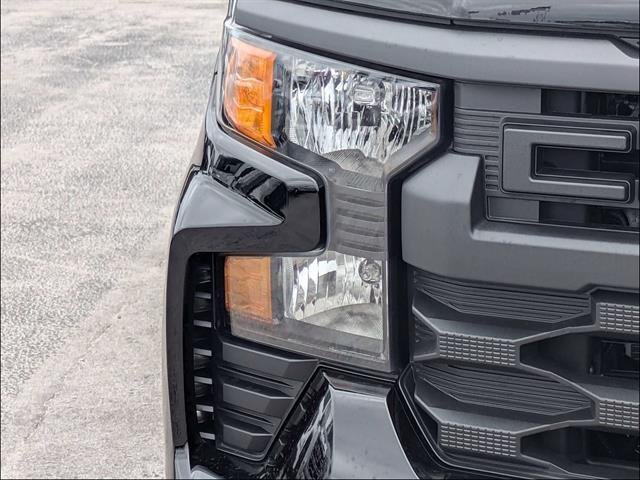 New 2026 Chevrolet Silverado 1500 Custom w/ LPO, Dark Essentials Package AWD/4WD image 14