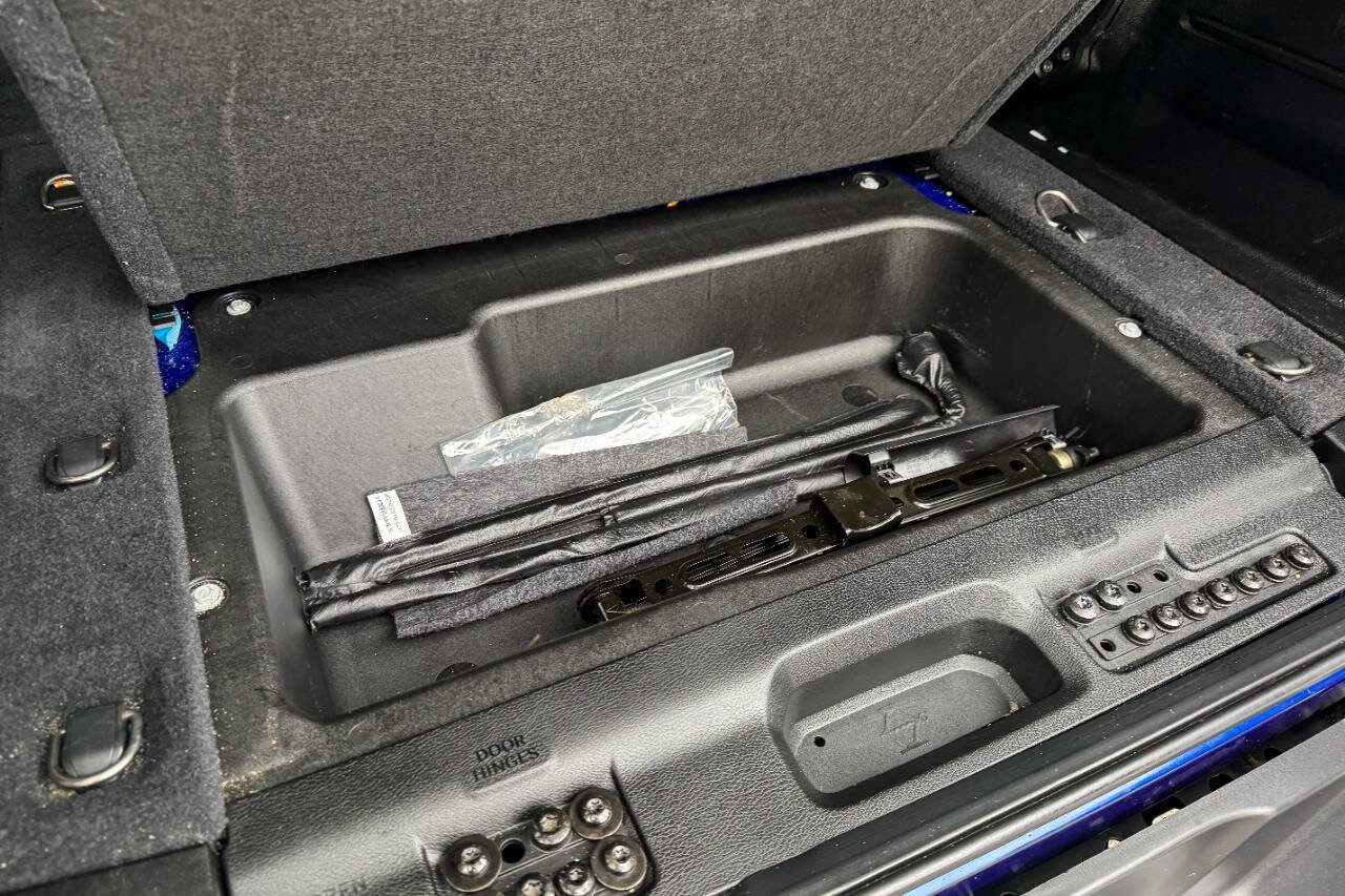 Used 2018 Jeep Wrangler Unlimited Sahara w/ Dual Top Group image 18