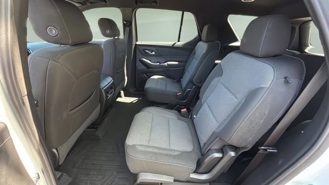 Used 2023 Chevrolet Traverse LT image 21