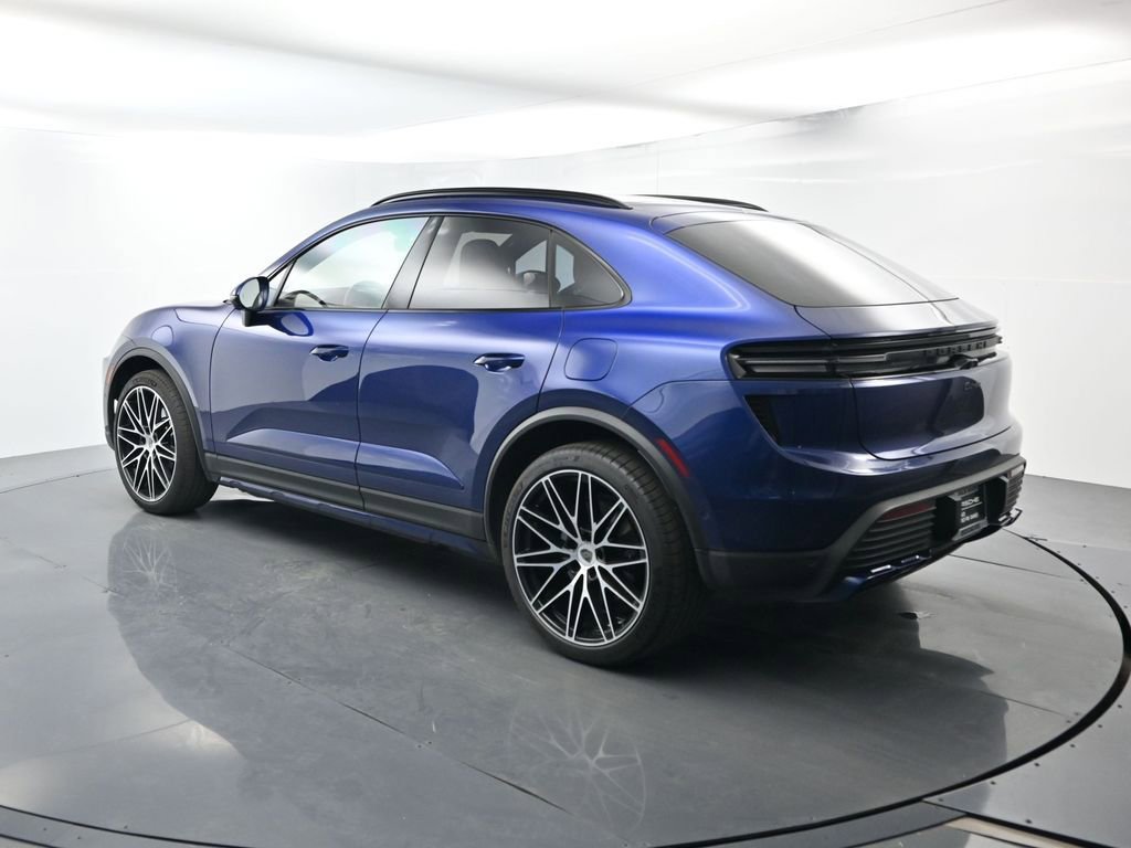 Certified 2024 Porsche Macan Turbo Electric image 3