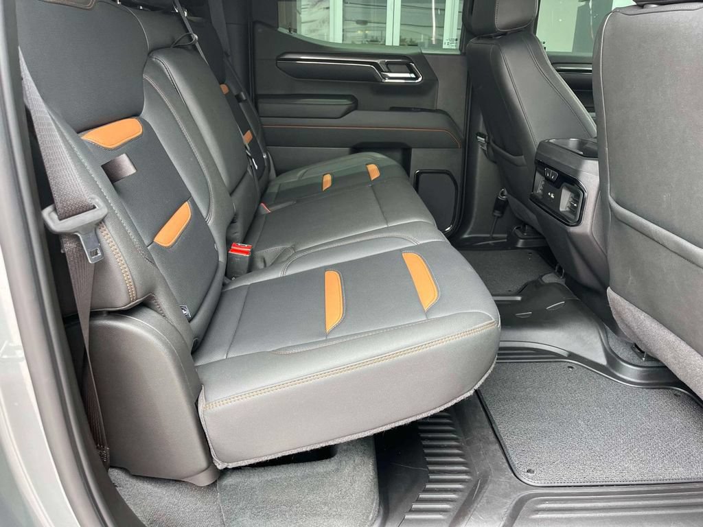 Used 2024 GMC Sierra 1500 AT4 w/ Technology Package AWD/4WD image 20