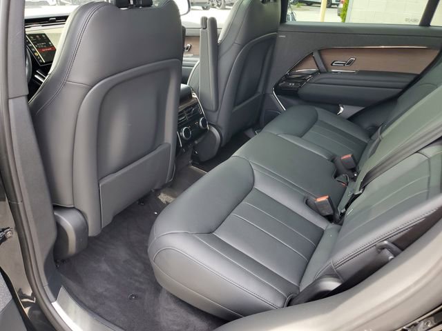 Certified 2024 Land Rover Range Rover Sport SE AWD/4WD image 10