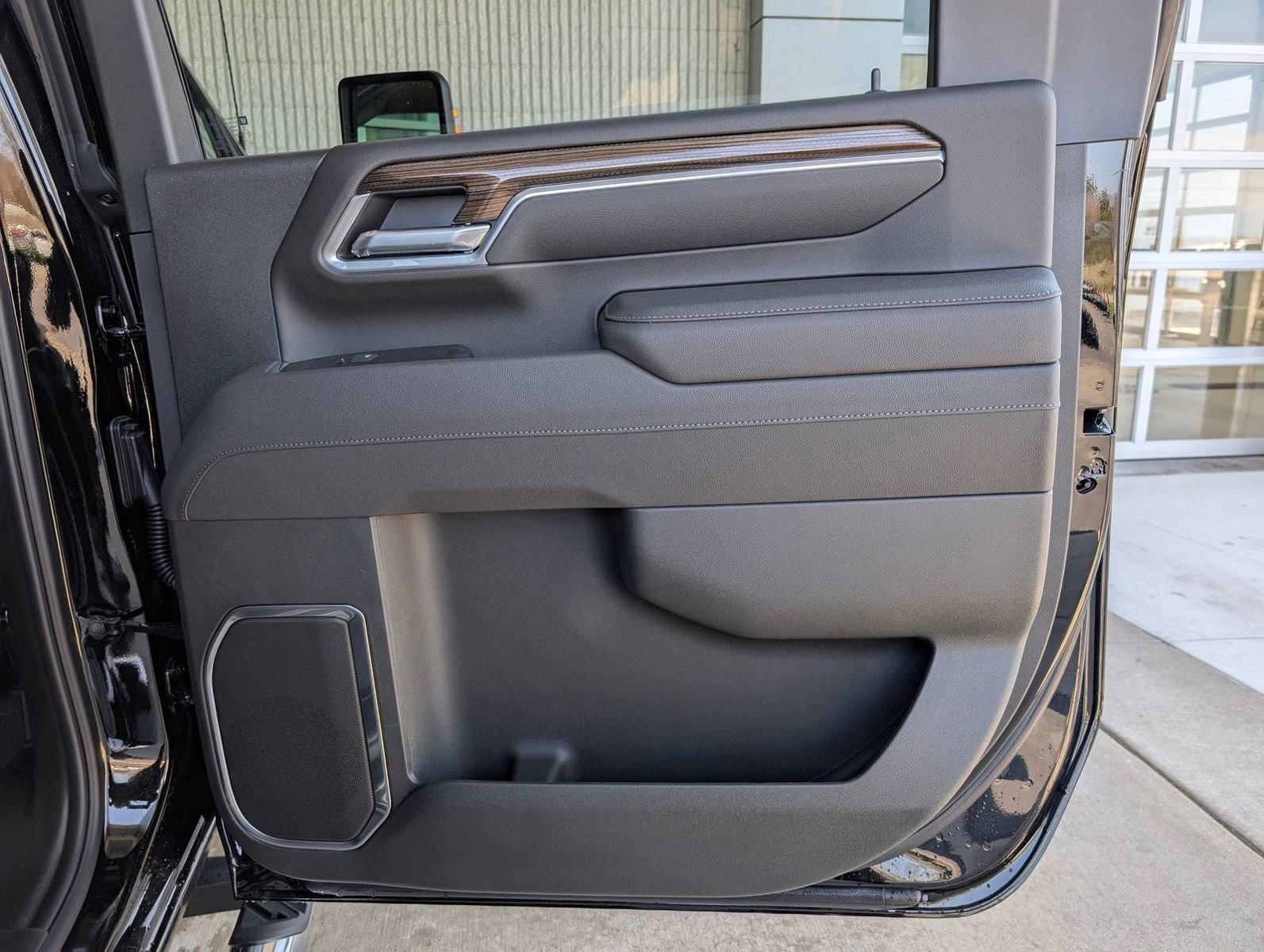 New 2025 Chevrolet Silverado 2500 LT w/ Convenience Package image 27