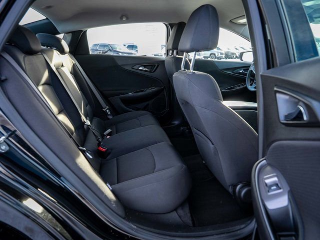 Used 2025 Chevrolet Malibu LT image 17