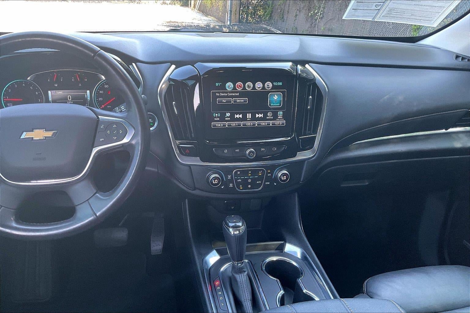 Used 2018 Chevrolet Traverse LT w/ LPO, 'HIT The Road' Package FWD image 6