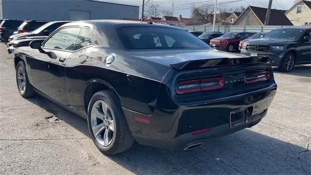 Used 2021 Dodge Challenger SXT image 5