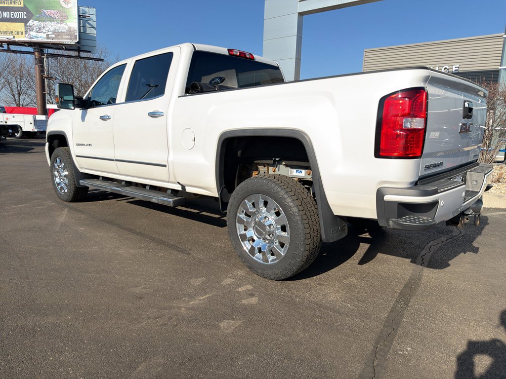 Used 2019 GMC Sierra 2500 Denali w/ Duramax Plus Package image 9