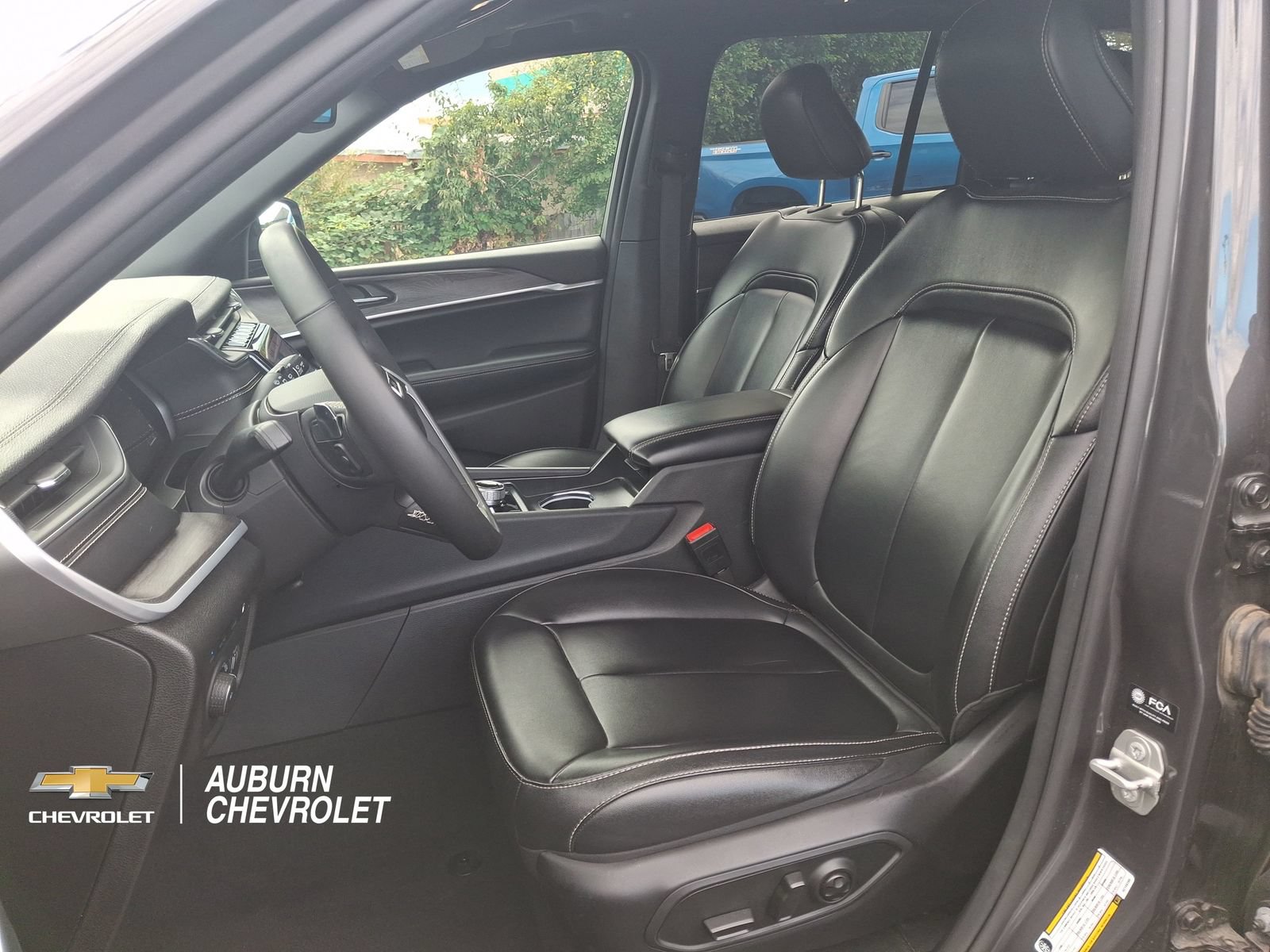 Used 2024 Jeep Grand Cherokee Limited 4xe AWD/4WD image 17