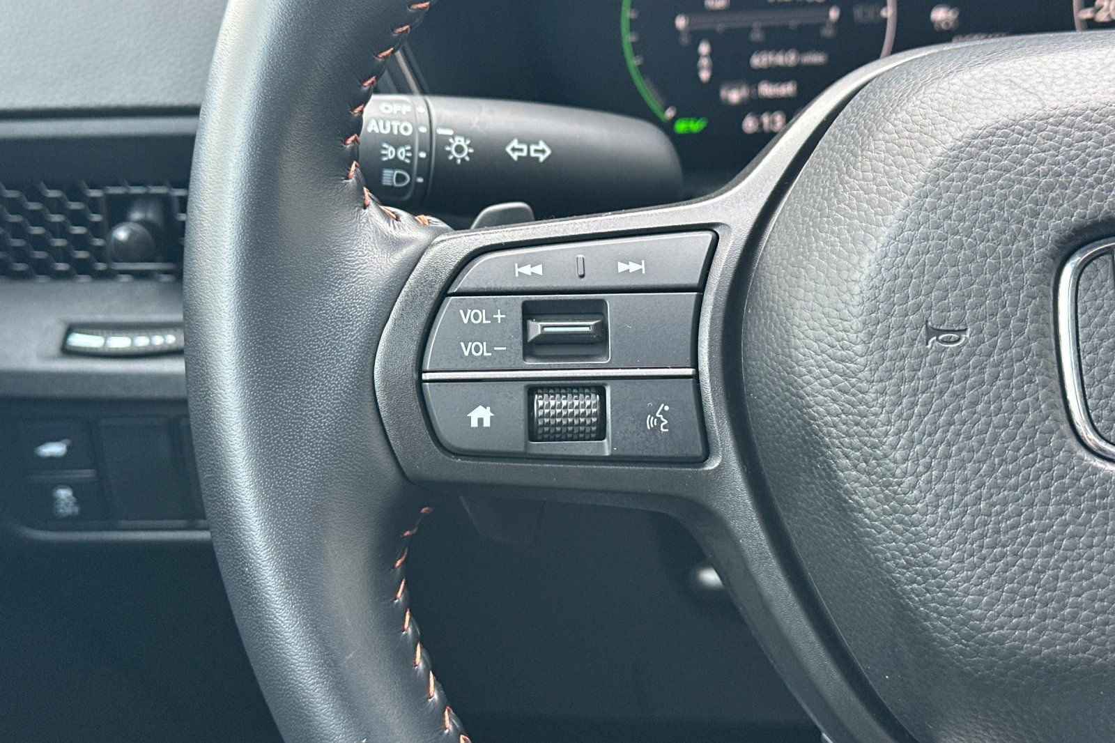 Certified 2025 Honda CR-V Sport-L image 28