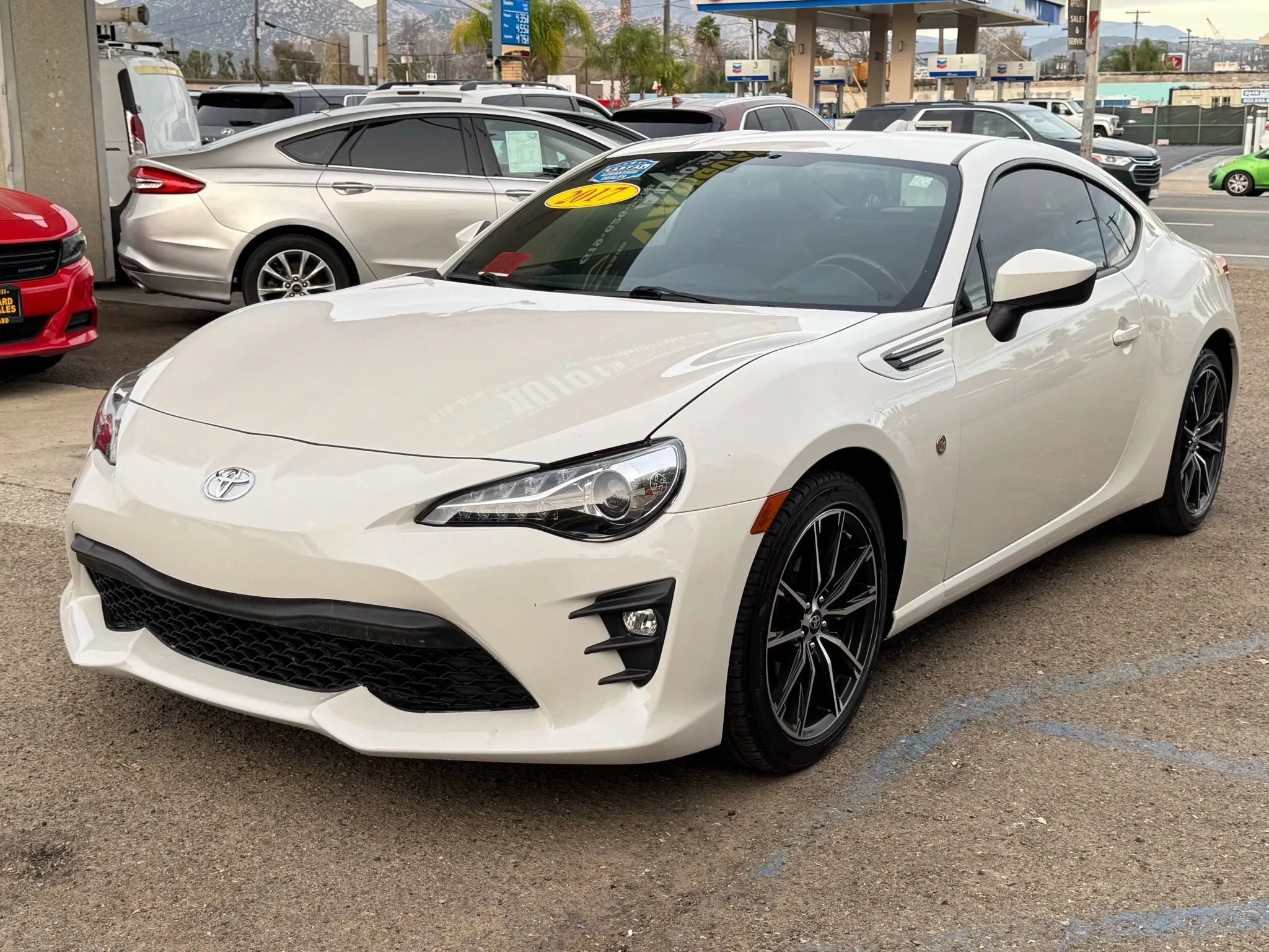 Used 2017 Toyota 86 image 3