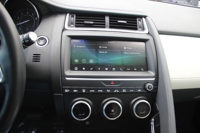 Used 2020 Jaguar E-PACE SE AWD/4WD image 4