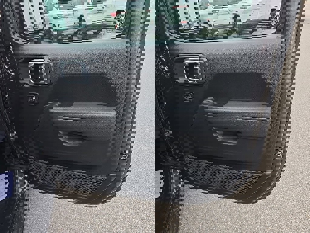 New 2026 Jeep Gladiator Sport image 10