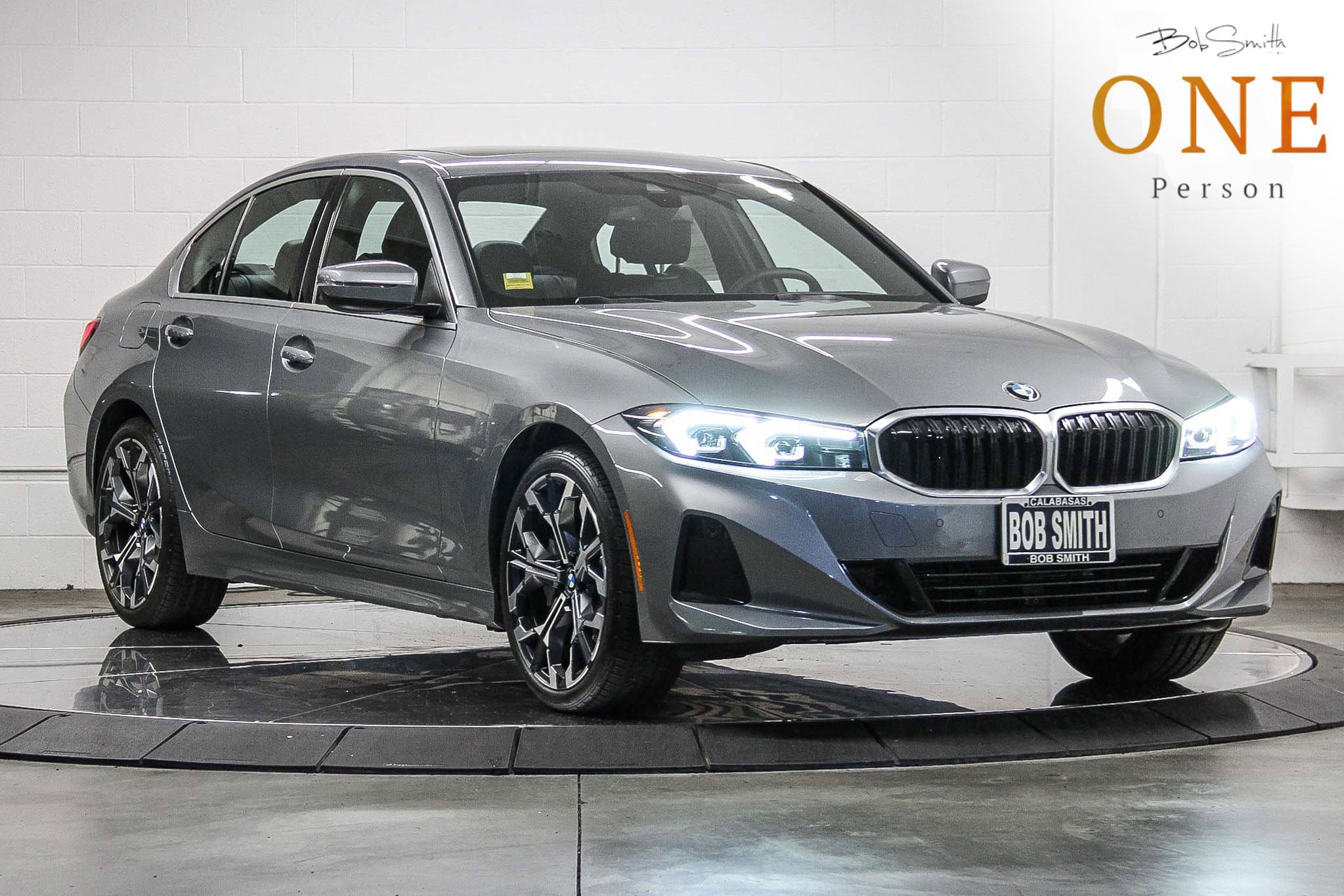 Used 2025 BMW 330i Sedan image 1
