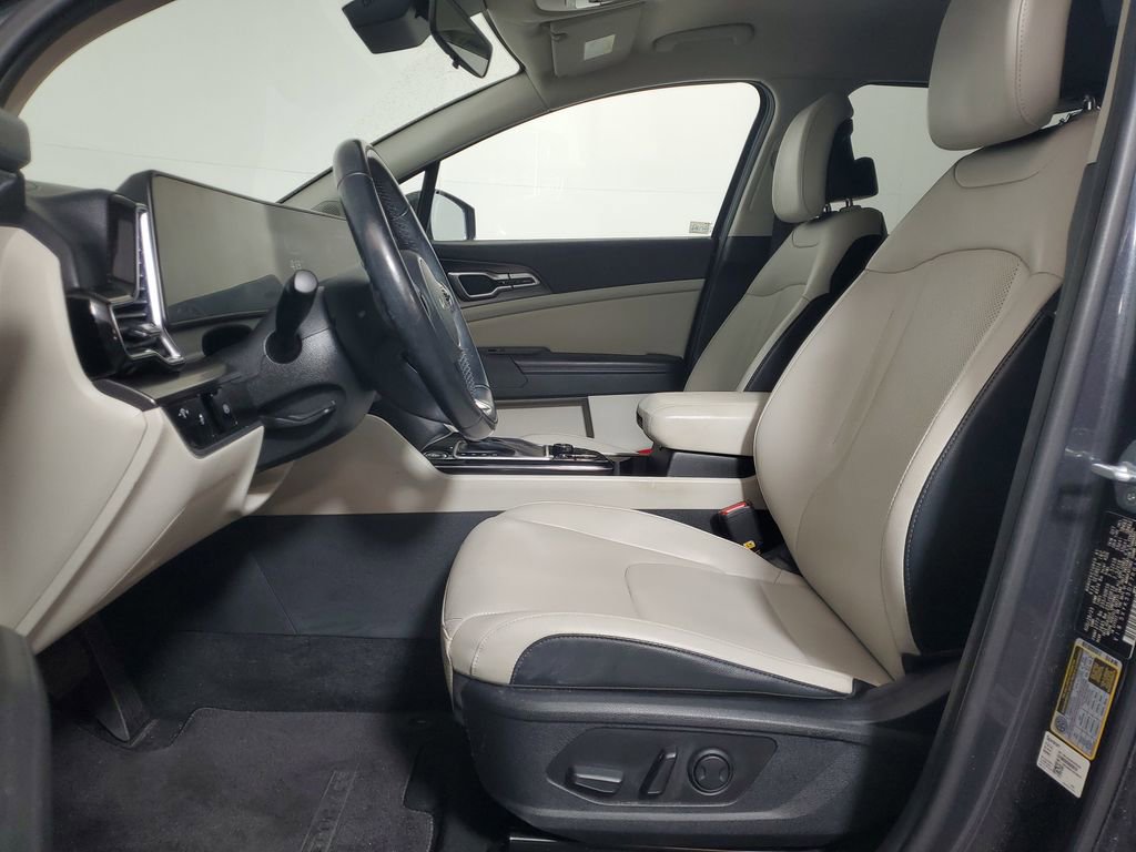 Used 2024 Kia Sportage EX image 12