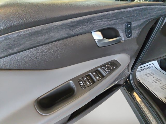 Used 2020 Hyundai Santa Fe Limited FWD image 10