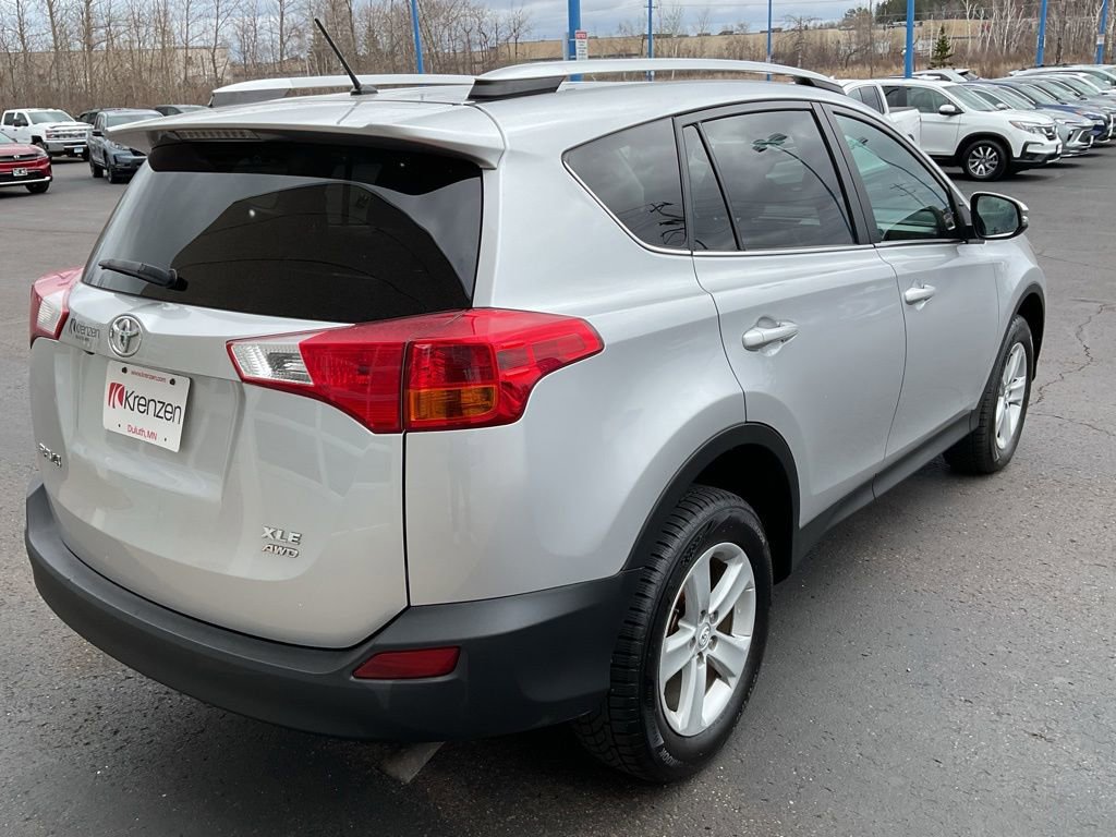 Used 2013 Toyota RAV4 XLE AWD/4WD image 5