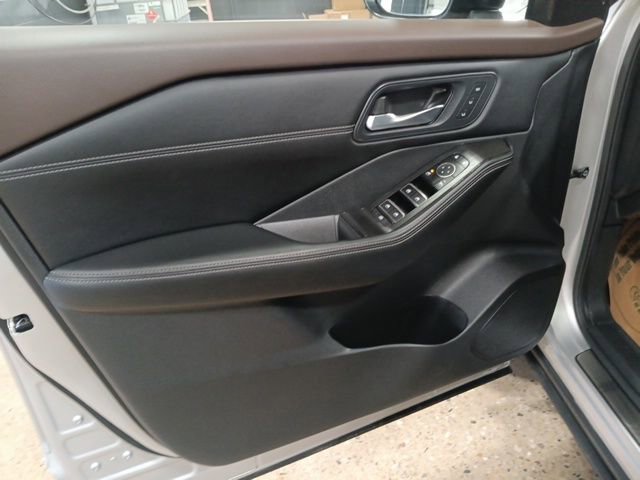 Certified 2023 Nissan Rogue SL w/ SL Premium Package image 10