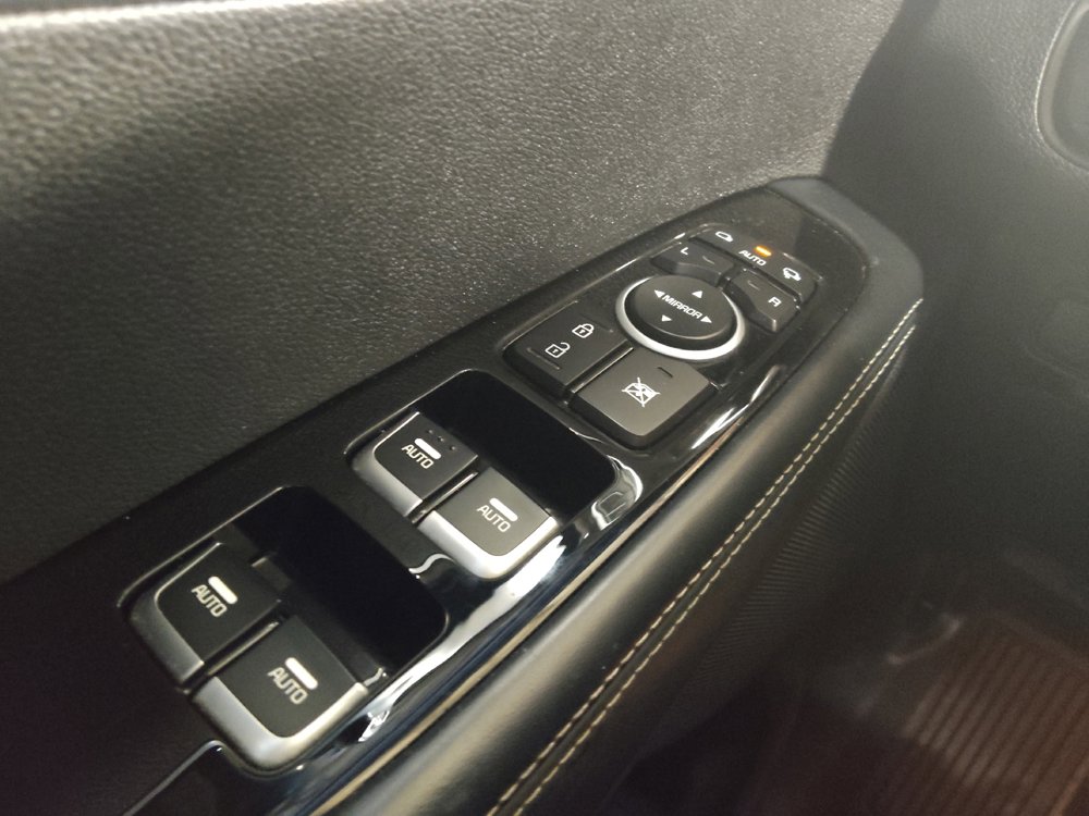 Used 2017 Kia Sorento SX FWD image 27