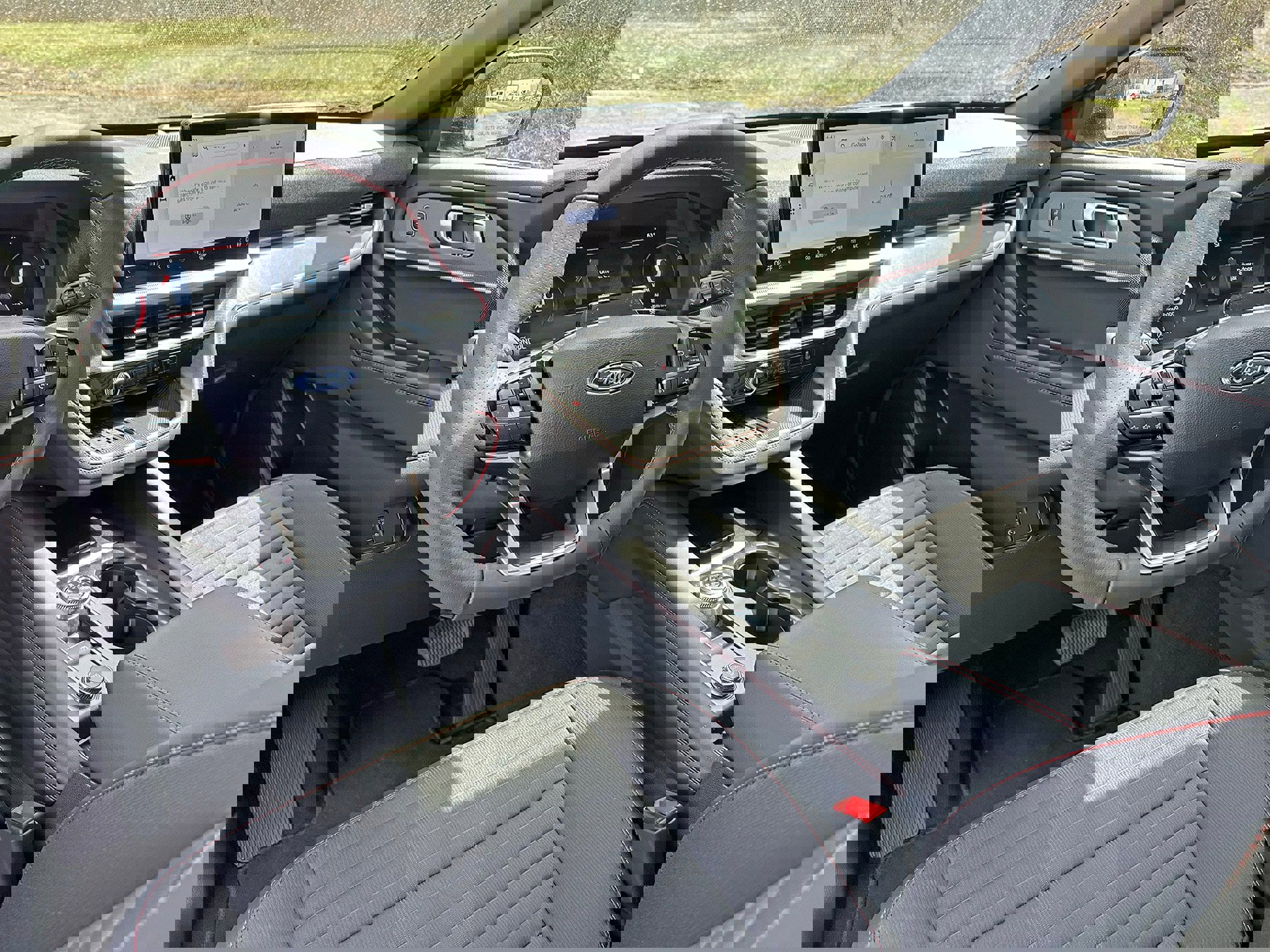 New 2025 Ford Explorer ST-Line w/ Premium Package image 33