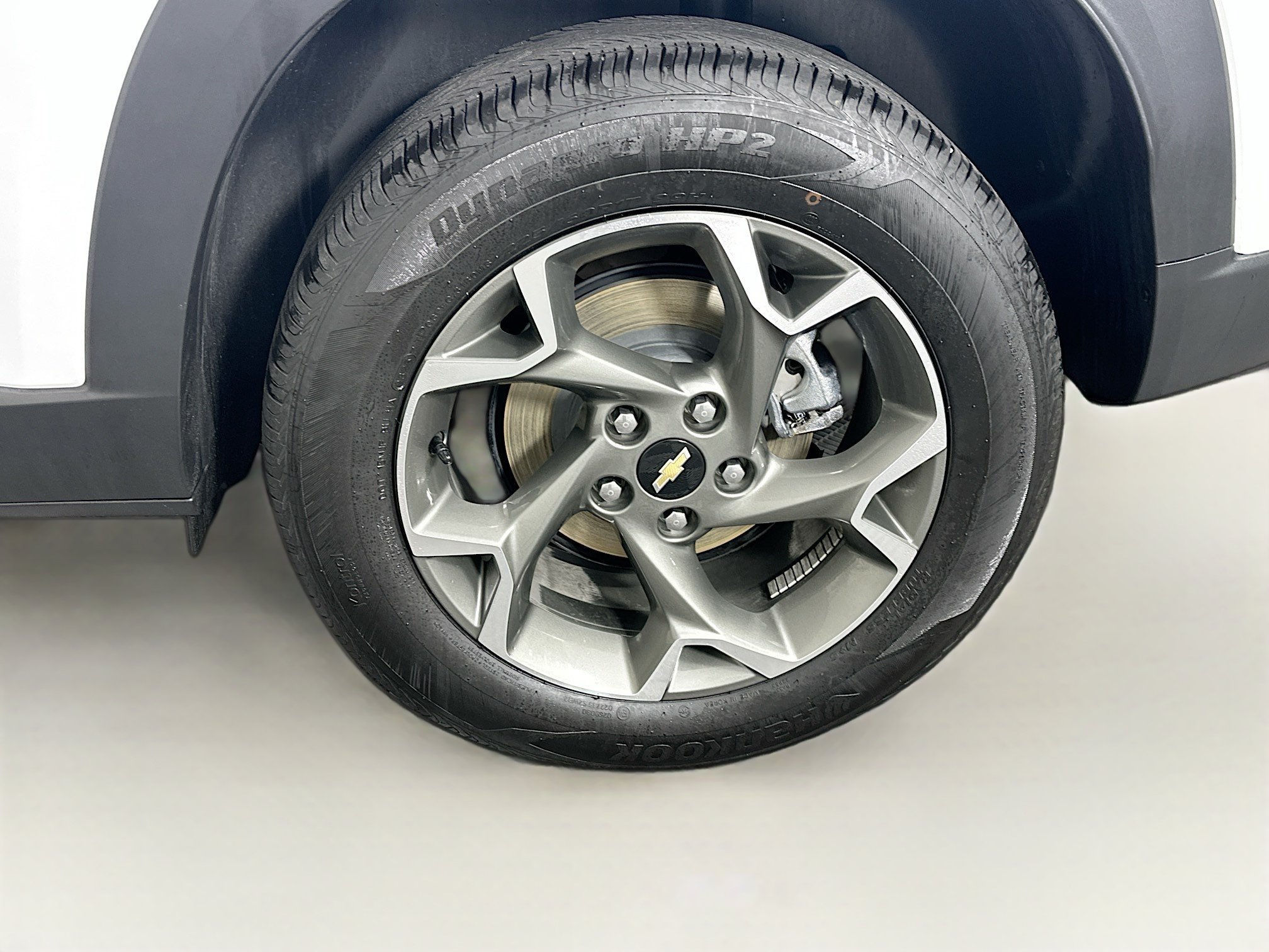 Used 2025 Chevrolet Trax LT w/ LT Convenience Package FWD image 11