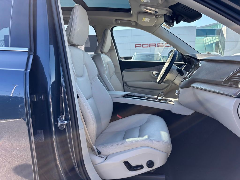 Certified 2023 Volvo XC90 T8 Plus w/ Protection Package AWD/4WD image 19