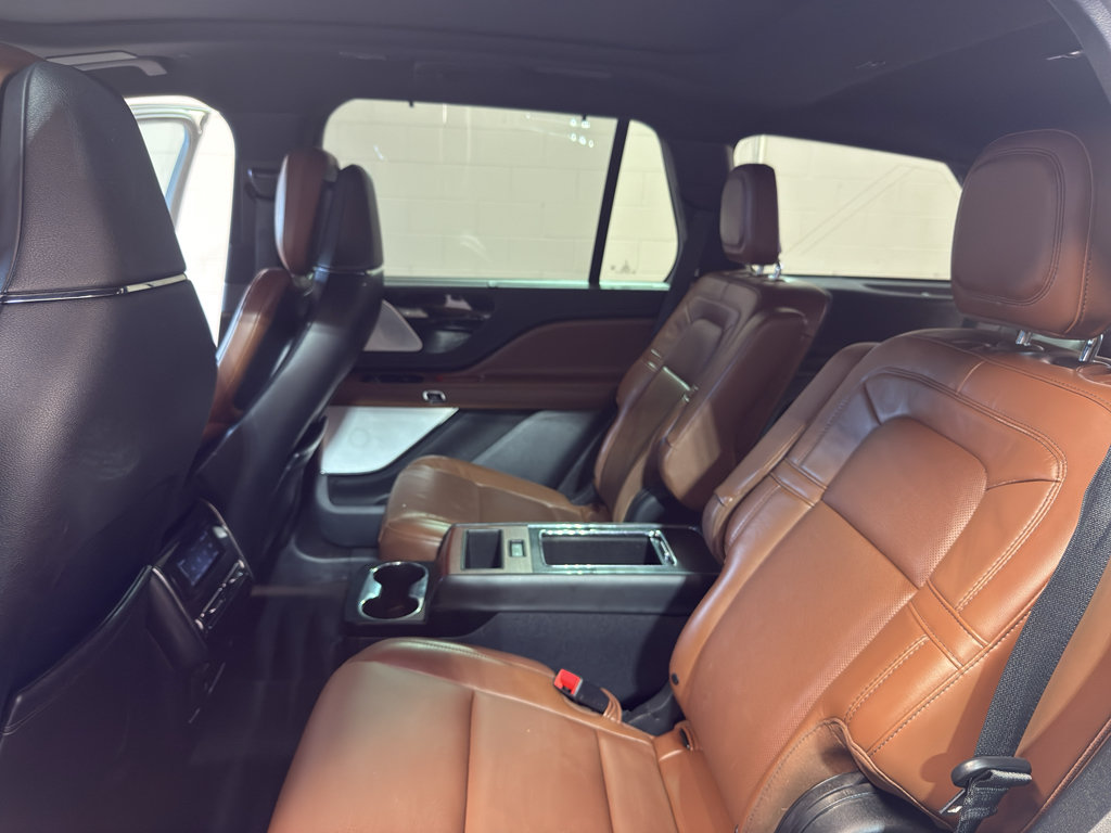 Used 2021 Lincoln Aviator Reserve AWD/4WD image 30