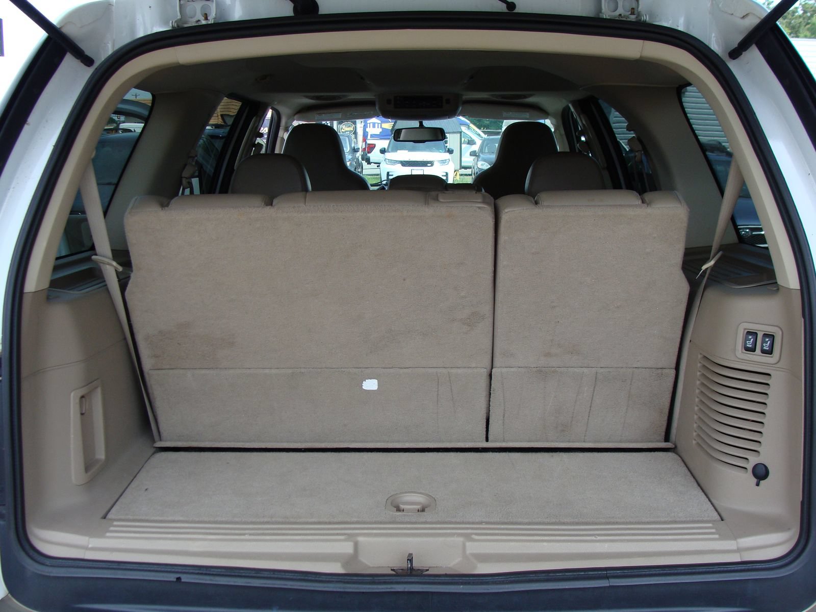 Used 2006 Ford Expedition Eddie Bauer AWD/4WD image 13