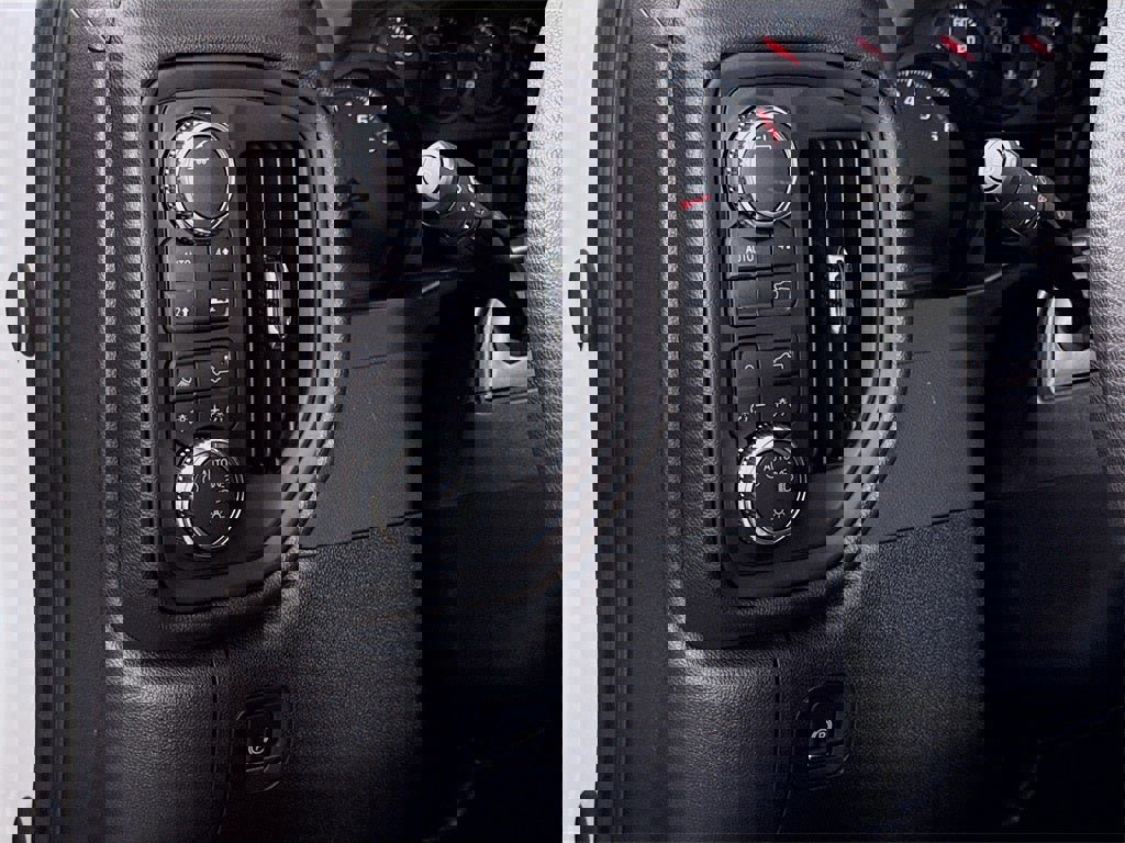 New 2025 GMC Sierra 1500 Pro w/ Convenience Package image 5