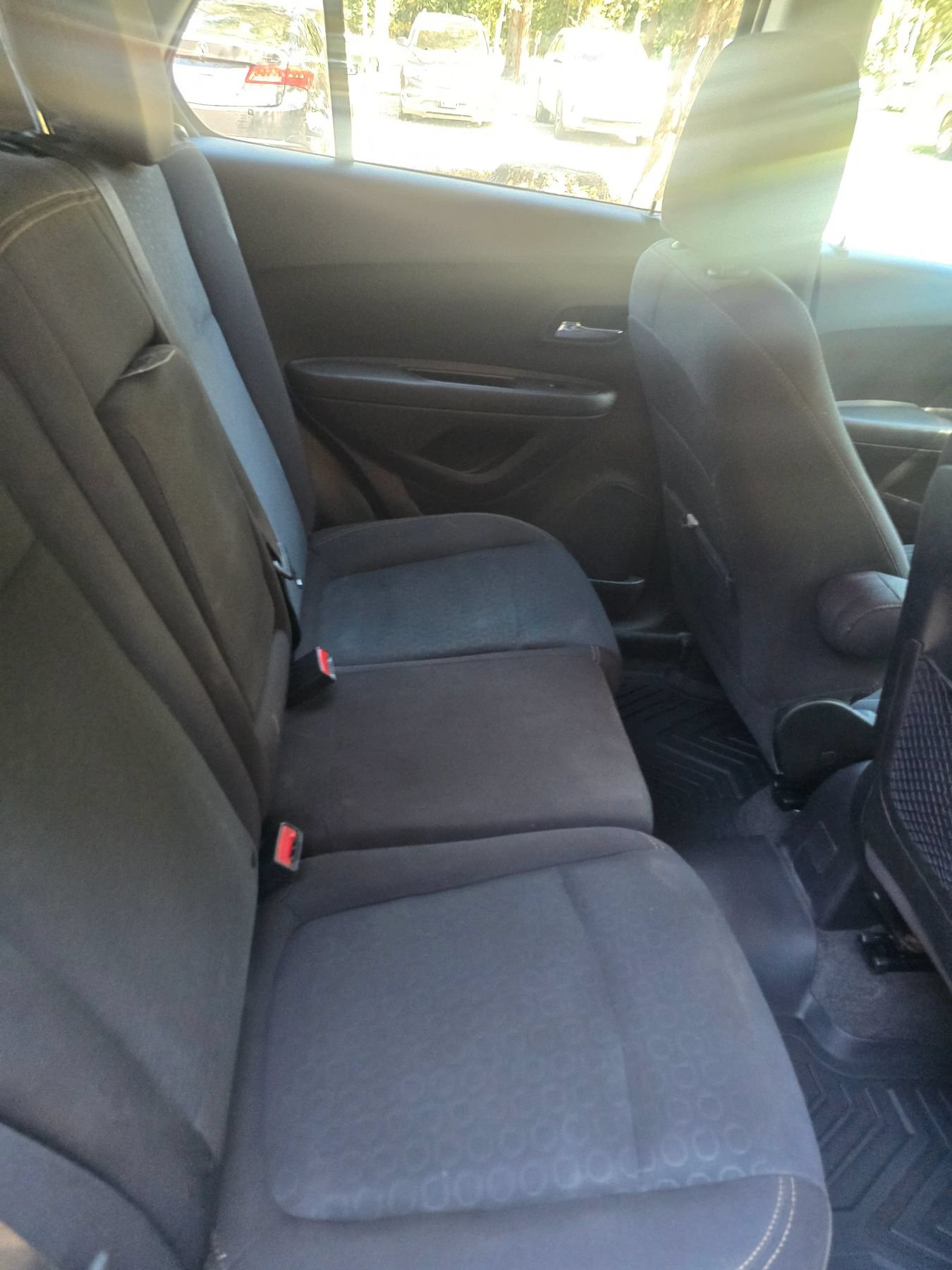 Used 2019 Chevrolet Trax LS w/ Tint and Cruise Package FWD image 7