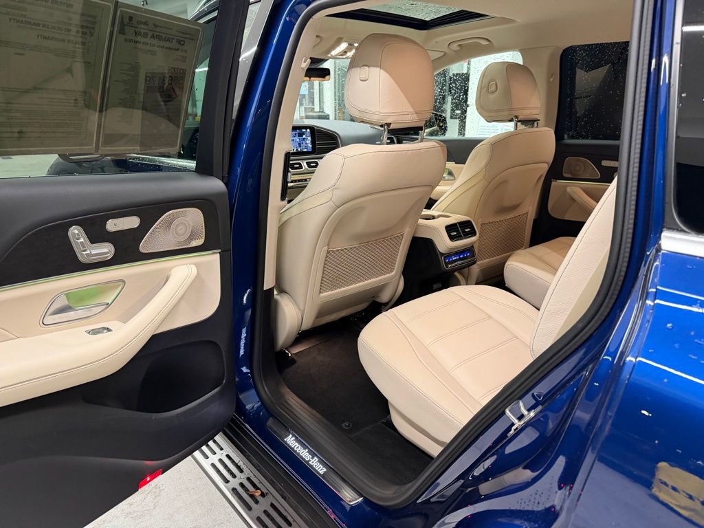 Used 2022 Mercedes-Benz GLS 450 4MATIC image 28
