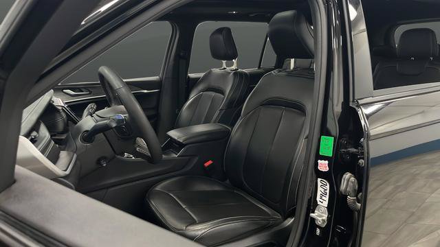 Used 2024 Jeep Grand Cherokee L Limited w/ Luxury Tech Group II AWD/4WD image 9