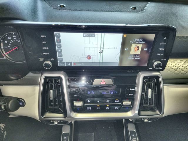 Used 2023 Kia Sorento EX image 18