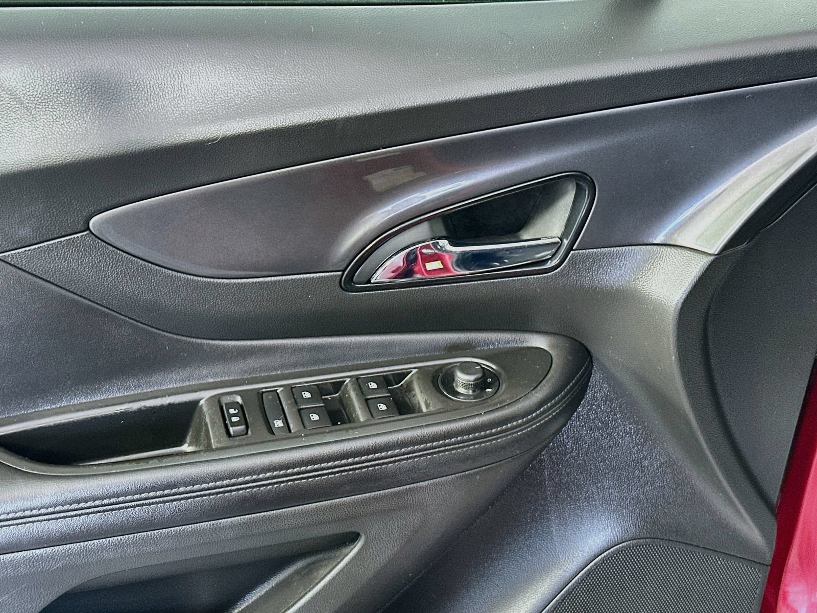 Used 2018 Buick Encore Preferred FWD image 17