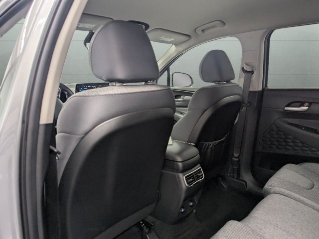 Used 2023 Hyundai Santa Fe SEL FWD image 31