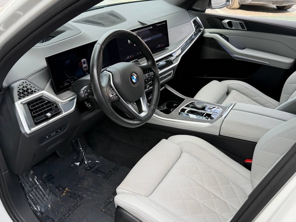 Used 2025 BMW X5 xDrive40i AWD/4WD image 24