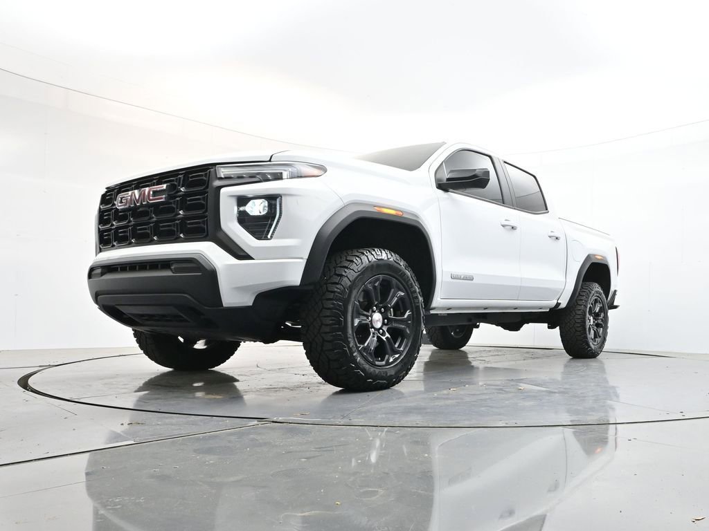 Used 2024 GMC Canyon Elevation image 30