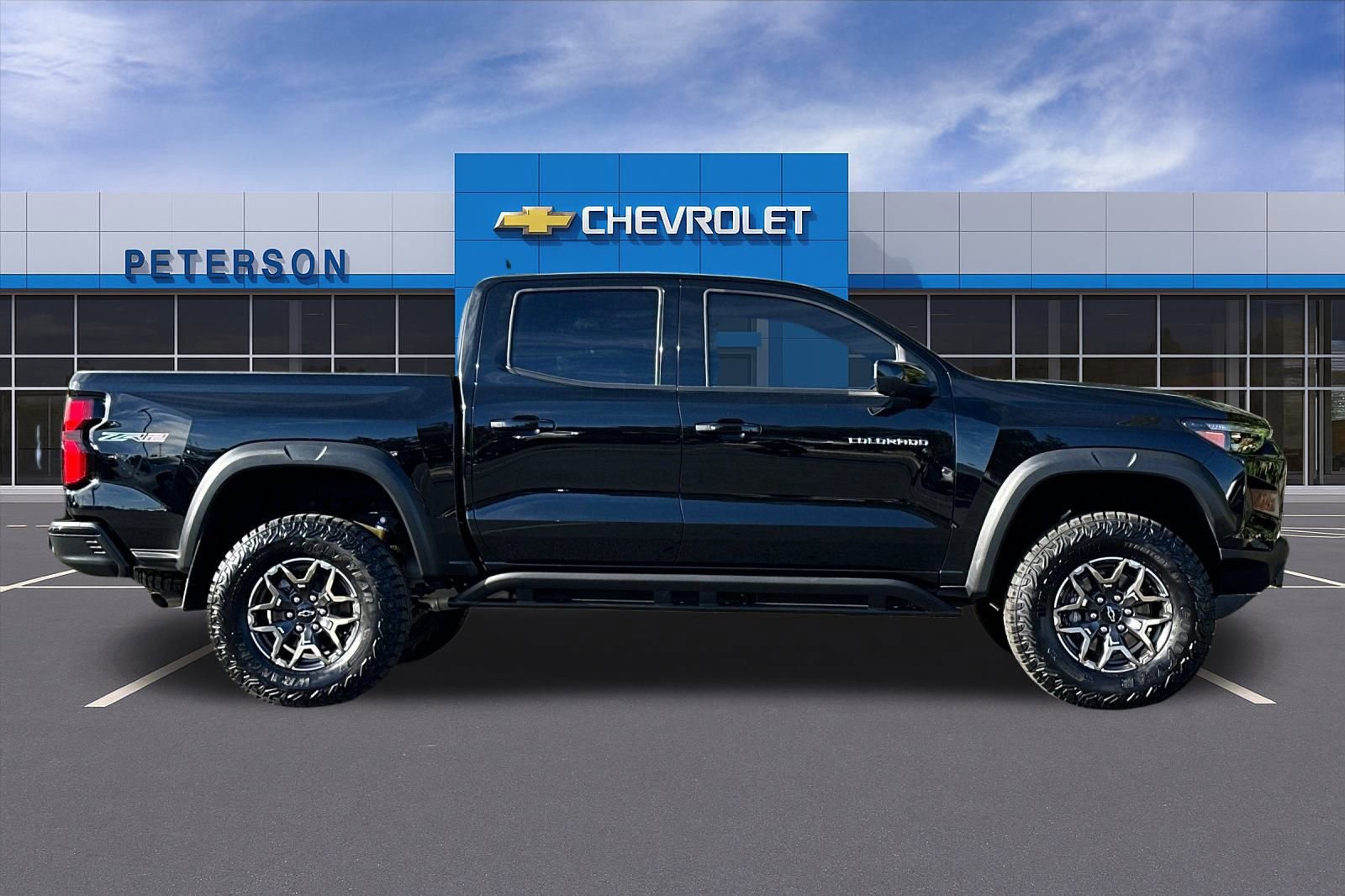 Certified 2024 Chevrolet Colorado ZR2 w/ Technology Package image 3