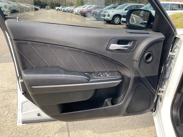 Used 2022 Dodge Charger SXT RWD image 18