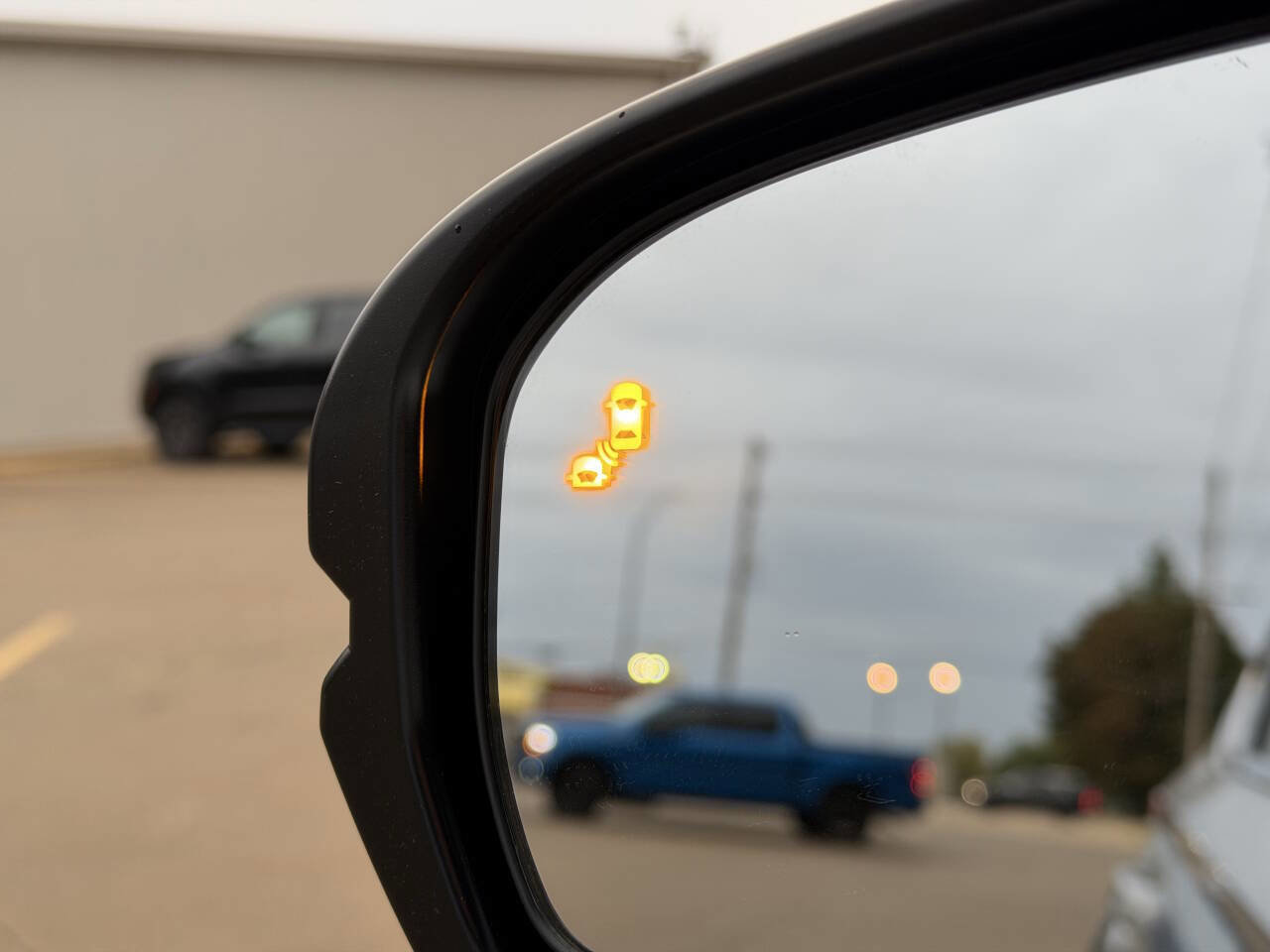 Used 2024 Honda CR-V EX-L image 17