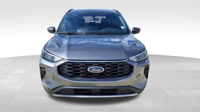 Used 2025 Ford Escape ST-Line image 3