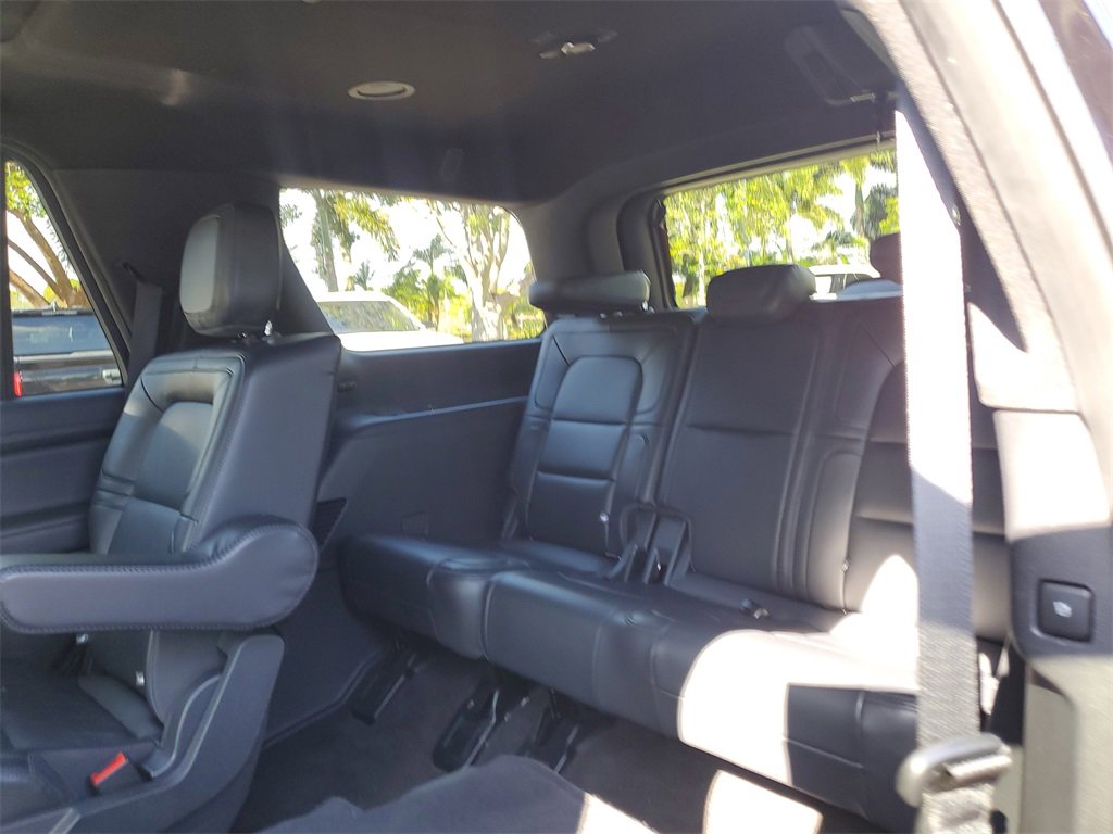 Certified 2024 Lincoln Navigator Reserve w/ Monochromatic Package image 12